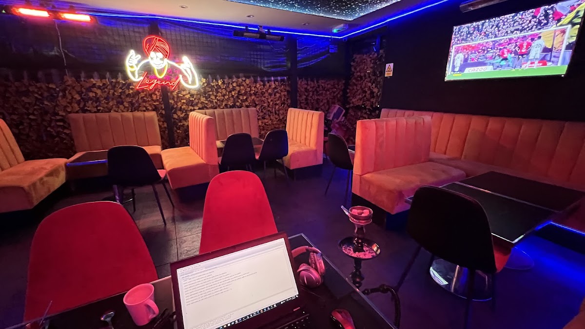 Hukka Me Up Lounge